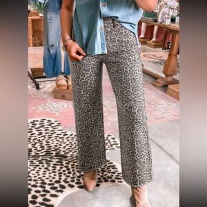 Leopard Jeans